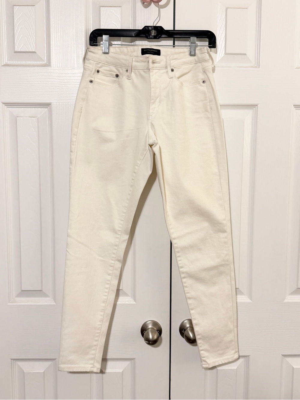 Banana Republic Women's Skinny Jeans in Off-White